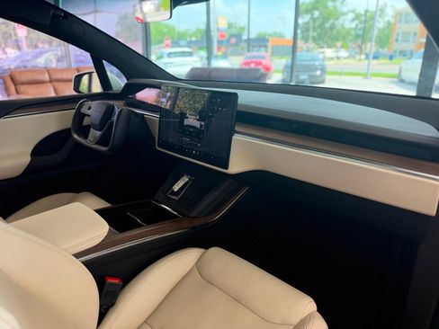 Used 2023 Tesla Model X AWD/4WD image 21