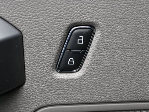 Used 2020 Ford F150 XLT w/ Equipment Group 302A Luxury image 12