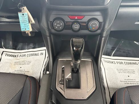 Used 2018 Subaru Crosstrek 2.0i Premium AWD/4WD image 25