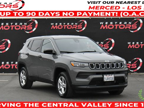 Used 2023 Jeep Compass Sport image 1