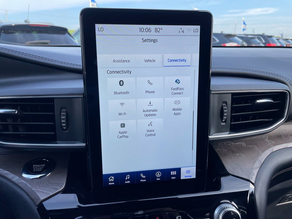 Used 2023 Ford Explorer Platinum w/ Technology Package AWD/4WD image 19