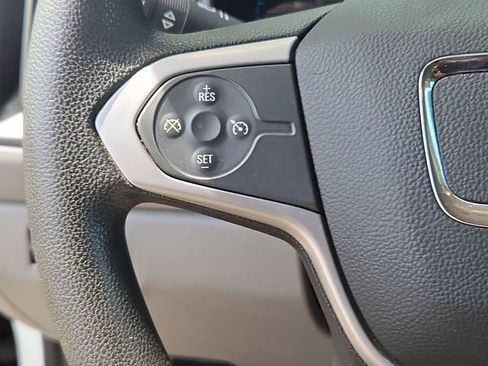 Used 2020 GMC Canyon 2WD Crew Cab w/ Convenience Package image 12