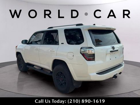 Used 2023 Toyota 4Runner SR5 Premium w/ Moonroof Package image 10