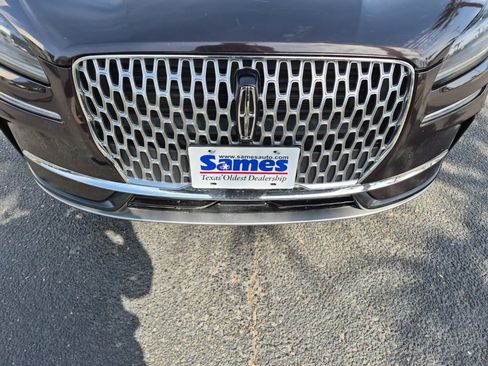 Certified 2023 Lincoln Corsair FWD image 9