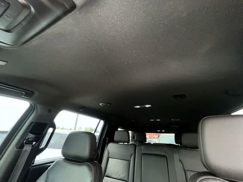 Used 2022 Chevrolet Suburban Z71 AWD/4WD image 22