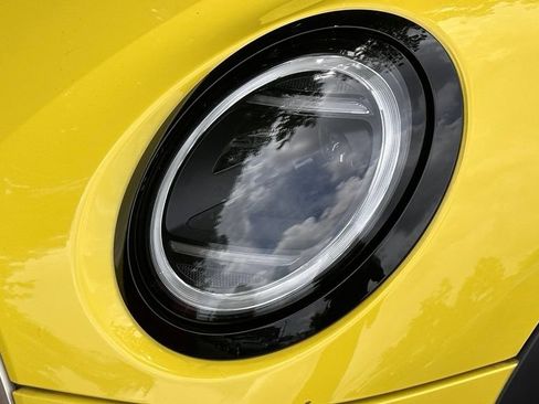 Used 2025 MINI Cooper S FWD image 11