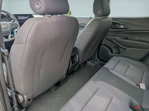 Certified 2025 Chevrolet Trax LS w/ LS Convenience Package FWD image 25