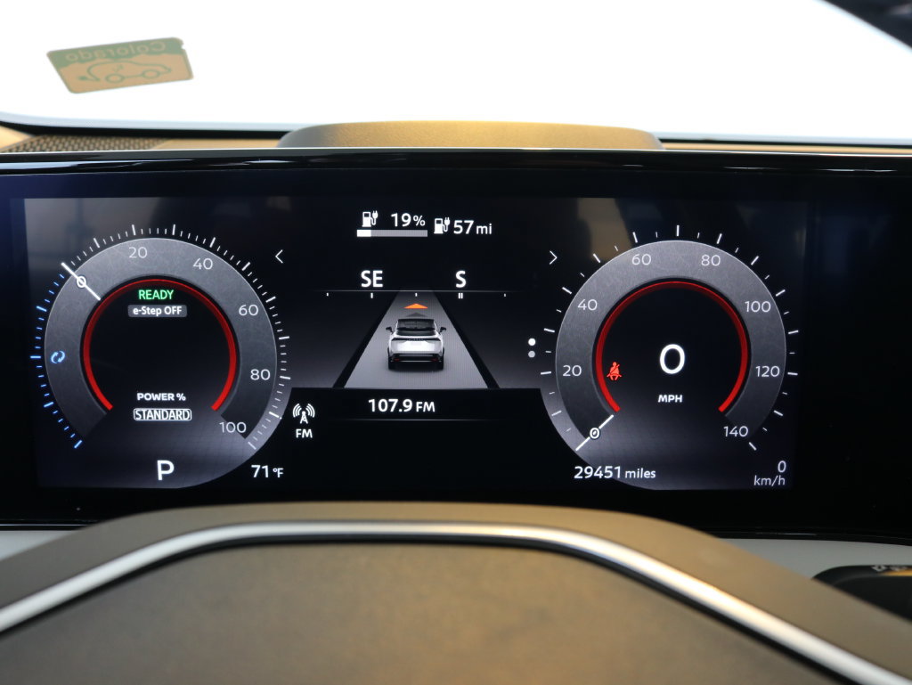 Used 2024 Nissan Ariya AWD image 23