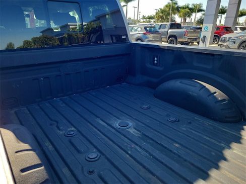 Used 2024 Ford F250 Lariat w/ Black Appearance Package image 13