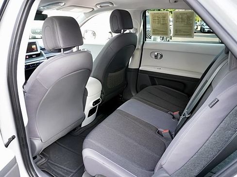 Certified 2024 Hyundai Ioniq 5 SEL RWD image 18