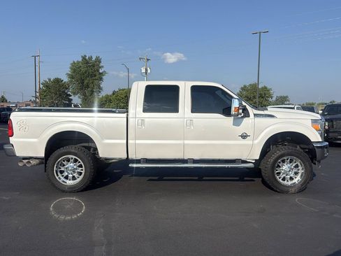 Used 2011 Ford F250 Lariat w/ Lariat Interior Pkg AWD/4WD image 6