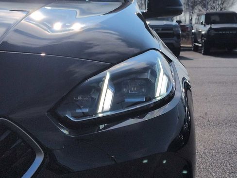 Used 2025 BMW 228i xDrive w/ Technology Package image 11