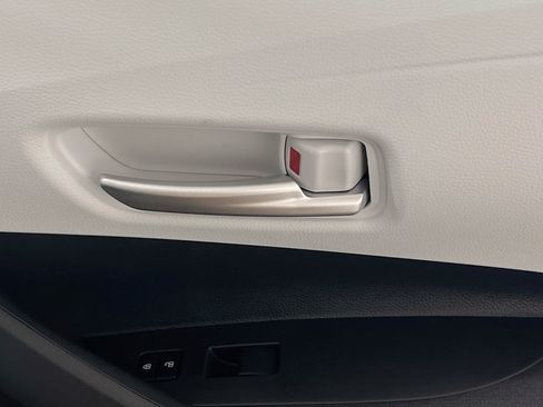 New 2026 Toyota Corolla SE FWD image 31