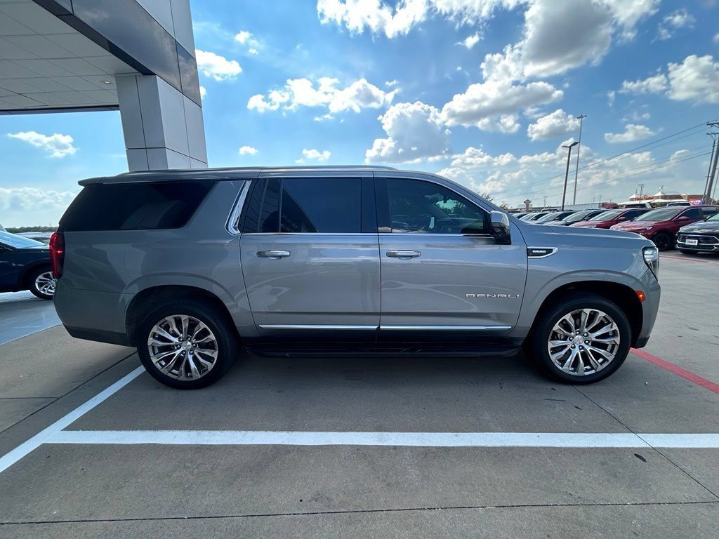 Used 2023 GMC Yukon XL Denali w/ Max Trailering Package AWD/4WD image 4