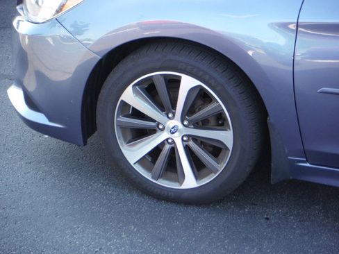 Used 2016 Subaru Legacy 2.5i Limited AWD/4WD image 4