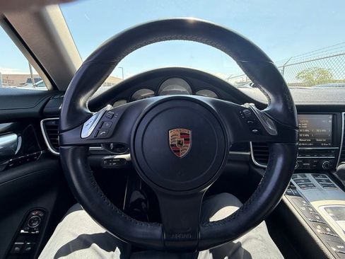Used 2016 Porsche Panamera S RWD image 16