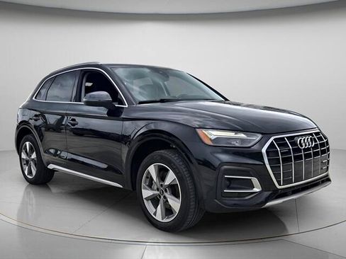 Used 2023 Audi Q5 2.0T Premium w/ Convenience Package AWD/4WD image 9
