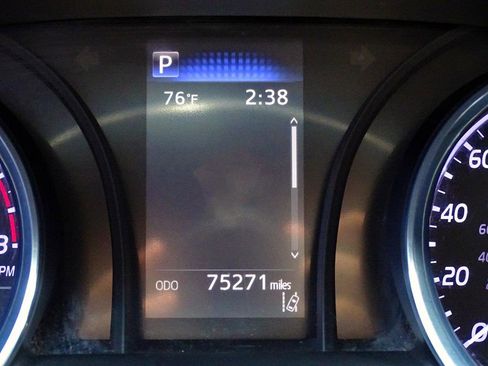 Used 2020 Toyota Camry SE FWD image 44