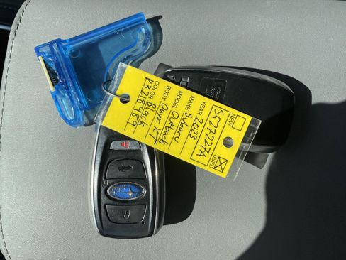 Used 2023 Subaru Outback Onyx Edition XT AWD/4WD image 4