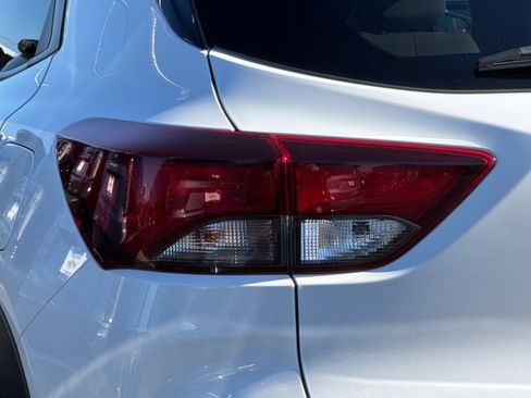 Used 2025 Chevrolet TrailBlazer LT image 44