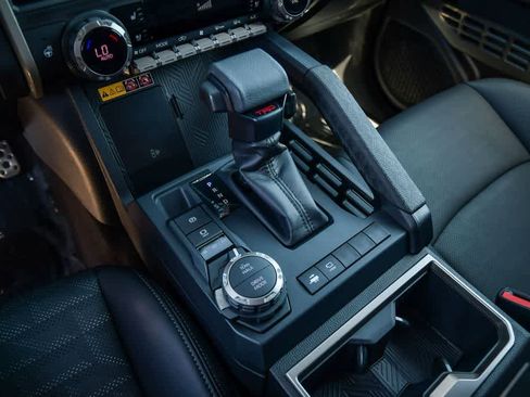 Used 2025 Toyota Tacoma TRD Sport w/ TRD Sport Premium Package image 19