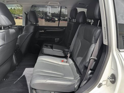 Used 2018 Lexus LX 570 4WD image 28