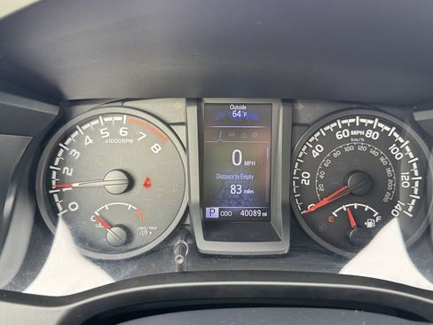 Used 2019 Toyota Tacoma SR w/ SX Package AWD/4WD image 16