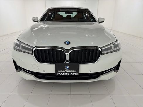 Certified 2023 BMW 530i xDrive w/ Premium Package AWD/4WD image 8