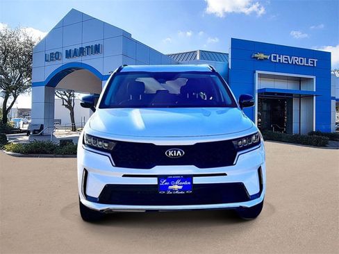 Used 2021 Kia Sorento S image 2