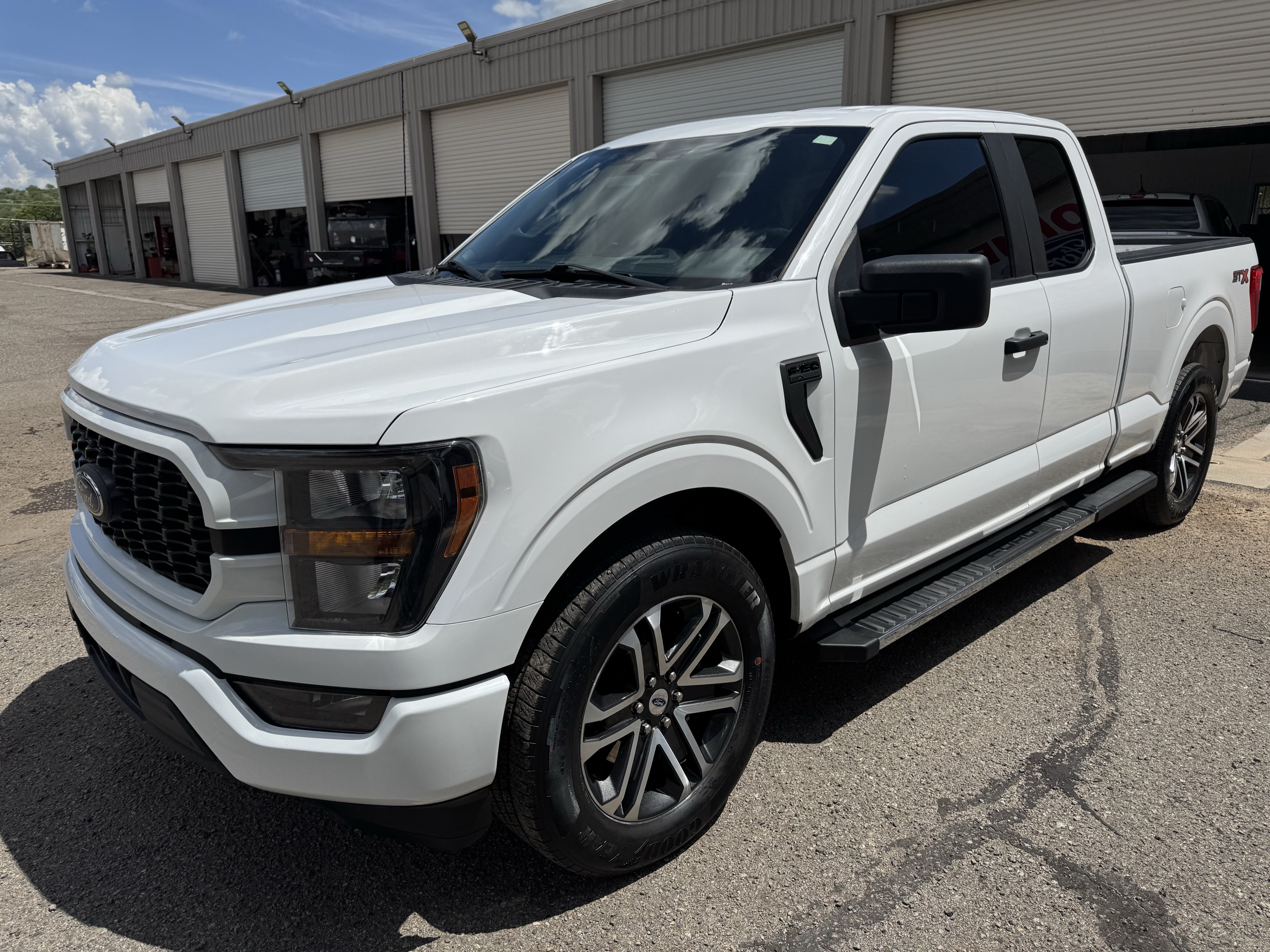 Used 2023 Ford F150 XL w/ STX Appearance Package RWD image 3