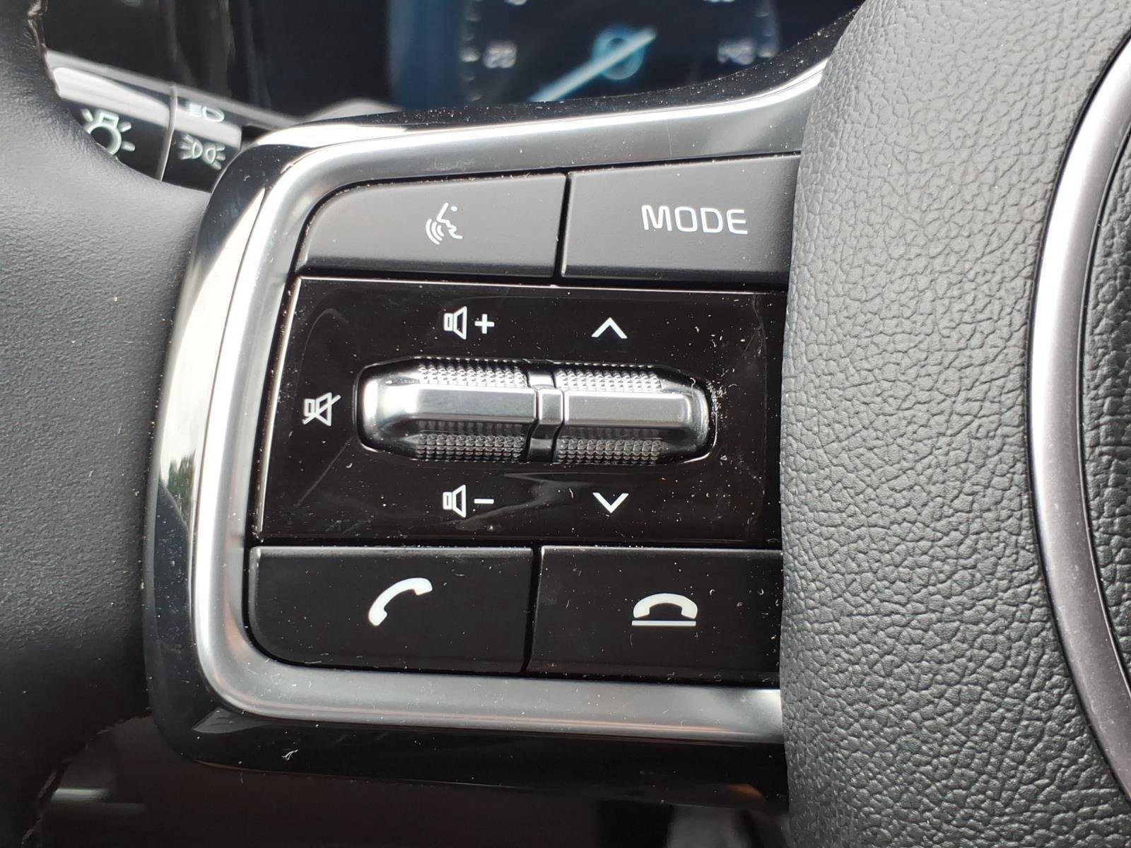 Used 2023 Kia Sorento SX AWD/4WD image 15