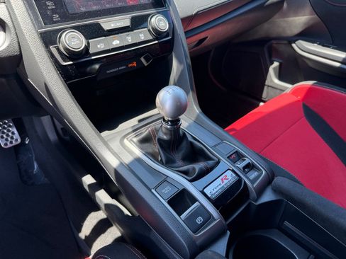 Used 2017 Honda Civic Type R image 13