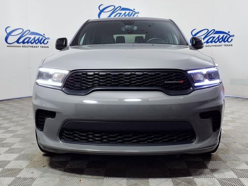 Used 2023 Dodge Durango GT RWD image 3