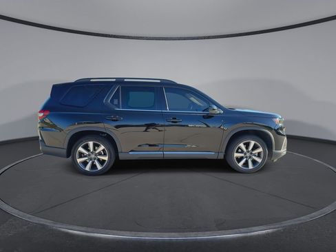 Used 2024 Honda Pilot Touring image 9