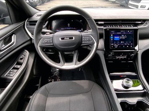 Certified 2024 Jeep Grand Cherokee Laredo X w/ Luxury Tech Group I AWD/4WD image 5