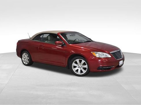 Used 2012 Chrysler 200 Touring w/ Cold Weather Group image 4