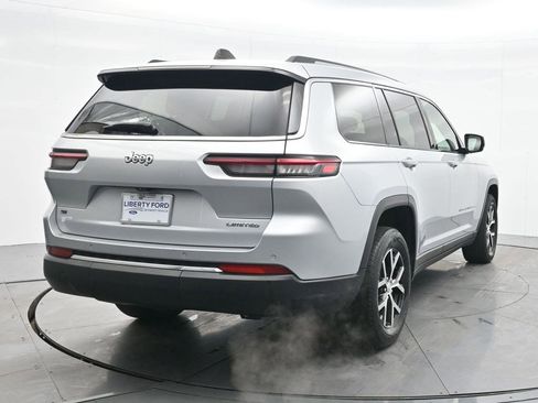 Used 2023 Jeep Grand Cherokee L Limited image 6