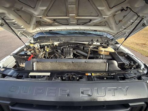 Used 2016 Ford F250 XL w/ Power Equipment Group image 23