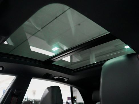 Used 2022 Audi RS Q8 4.0T image 21