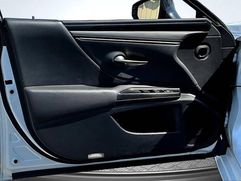 Used 2019 Lexus ES 350 w/ Accessory Package 2 FWD image 21