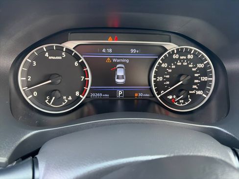 Used 2024 Nissan Altima 2.5 SV w/ SV Premium Package FWD image 17