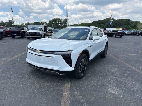 New 2025 Chevrolet Blazer EV LT image 16