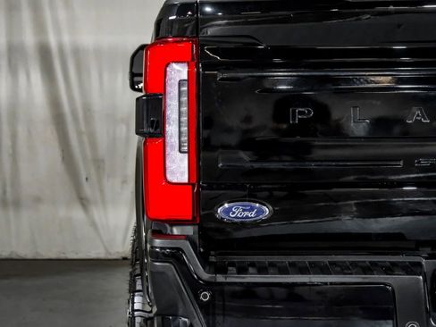 Used 2025 Ford F250 Platinum AWD/4WD image 44