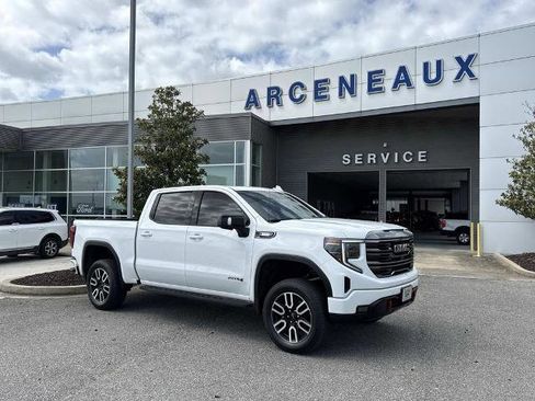 Used 2023 GMC Sierra 1500 AT4 w/ AT4 Premium Package AWD/4WD image 1