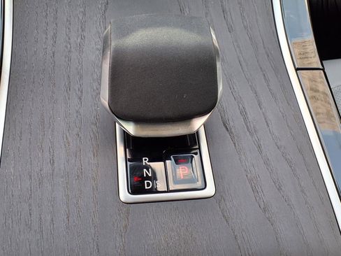 Certified 2025 Land Rover Range Rover Evoque S image 13