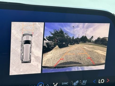 New 2025 Chevrolet Suburban Premier image 13