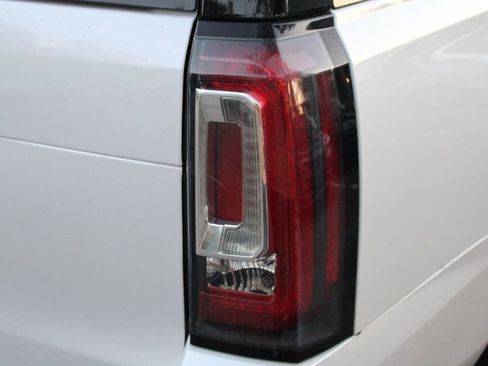 Used 2018 GMC Yukon XL SLT w/ Open Road Package image 37