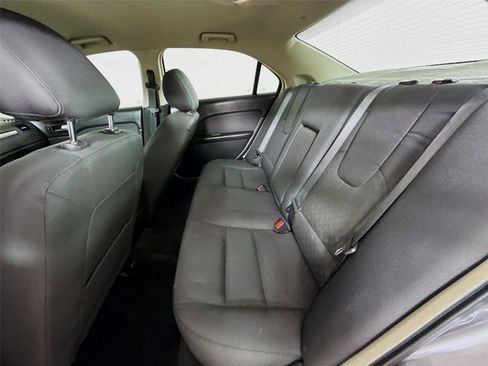 Used 2012 Ford Fusion SE FWD image 10