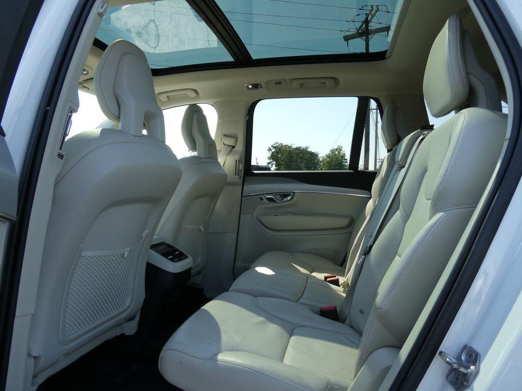 Used 2021 Volvo XC90 T5 Momentum w/ Advanced Package AWD/4WD image 20
