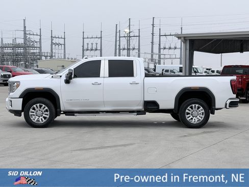 Used 2020 GMC Sierra 3500 Denali w/ Denali Ultimate Package image 9